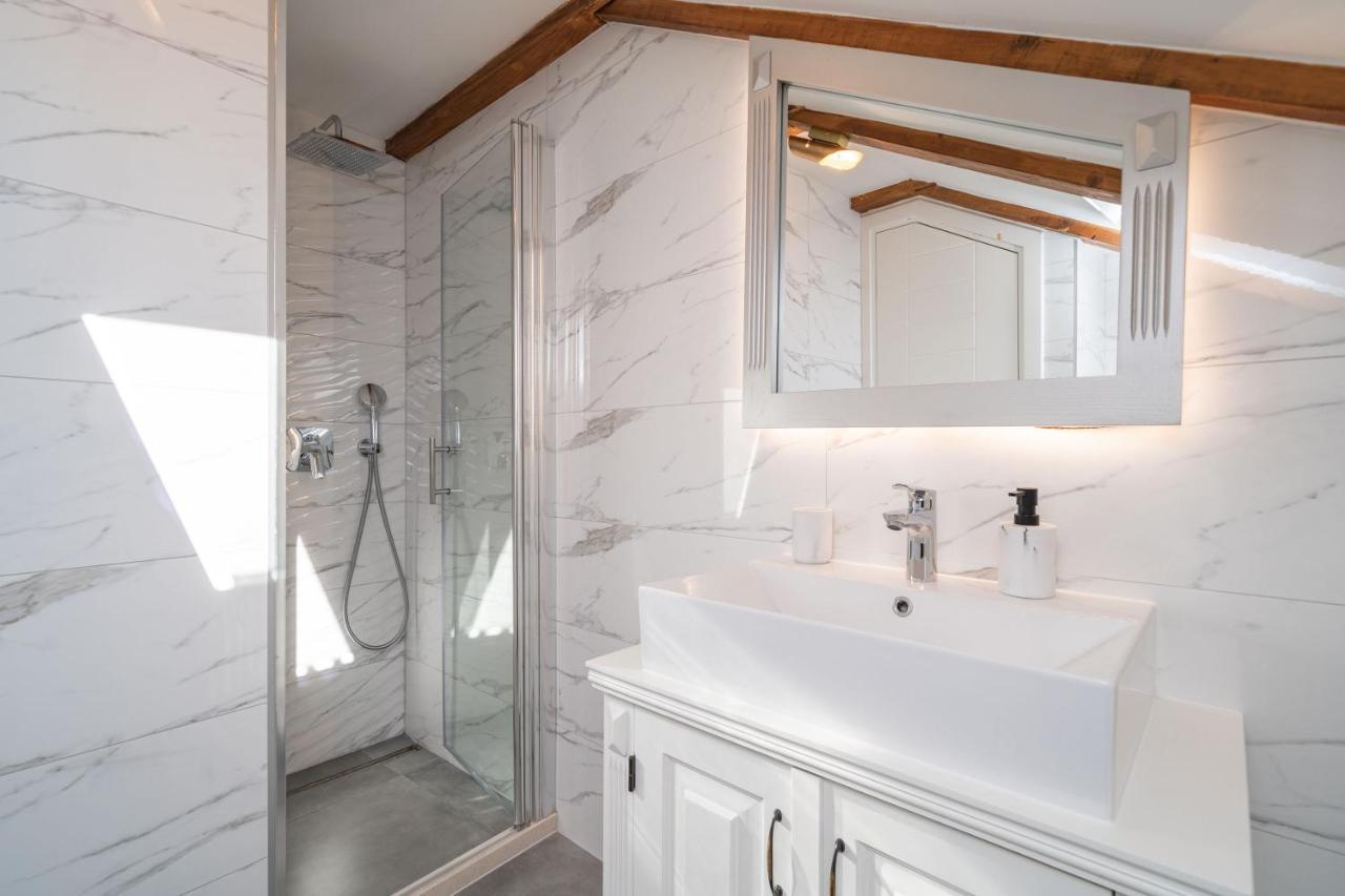 Rooms&apartments Tomic Apartament Stone Harbor