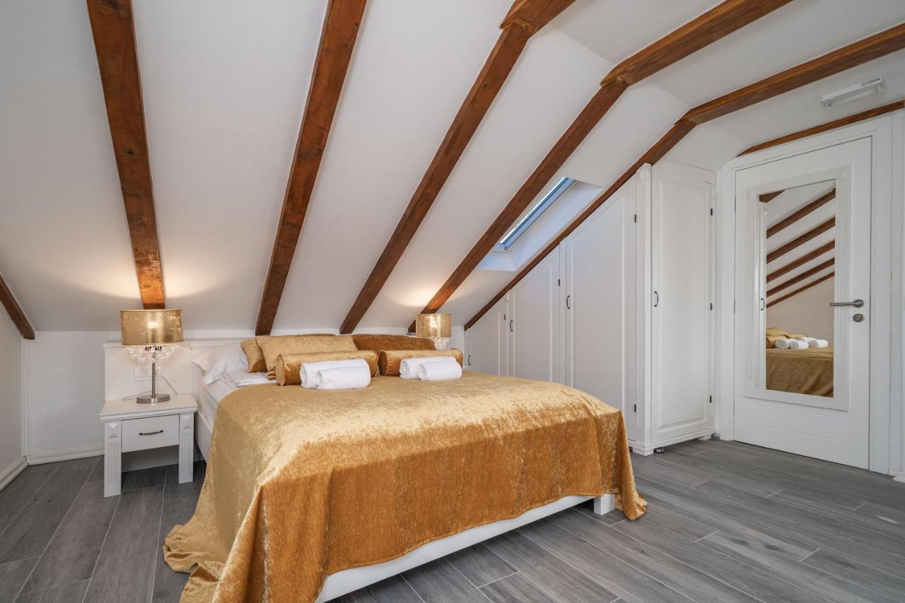 Rooms&apartments Tomic *